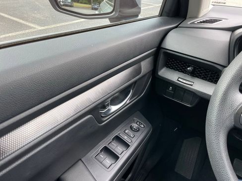 Certified 2025 Honda CR-V EX image 22