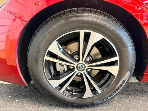 Used 2022 Nissan Sentra SV FWD image 15