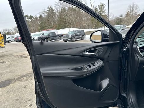 Used 2024 Buick Encore GX Preferred AWD/4WD image 21