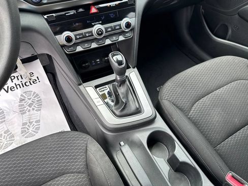 Used 2020 Hyundai Elantra SE w/ Cargo Package (C1) FWD image 22