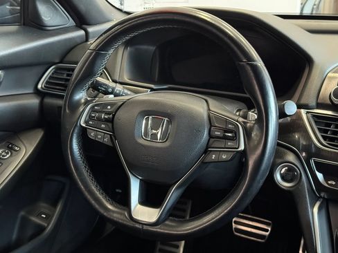 Used 2018 Honda Accord Sport image 11