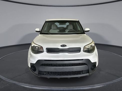 Used 2019 Kia Soul FWD image 3