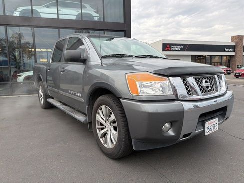 Used 2015 Nissan Titan SV w/ SV Value Truck Package image 2