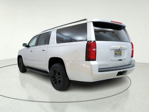 Used 2020 Chevrolet Suburban LT AWD/4WD image 6
