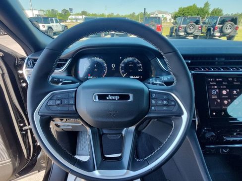 New 2026 Jeep Grand Cherokee L Laredo RWD image 8