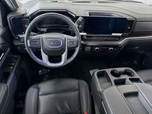 Used 2025 GMC Sierra 1500 SLT AWD/4WD image 3