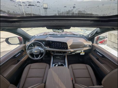 New 2026 Chevrolet Suburban High Country AWD/4WD image 19