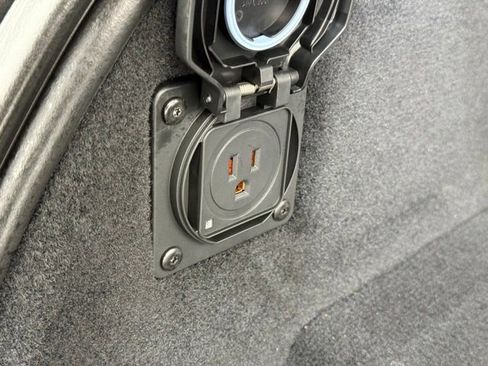 Used 2025 Cadillac Escalade IQ Luxury 2 w/ LPO, Premium Carpet Package AWD/4WD image 11