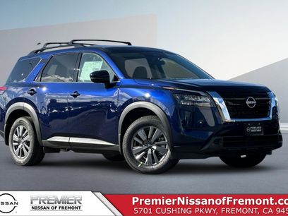 New 2025 Nissan Pathfinder SV