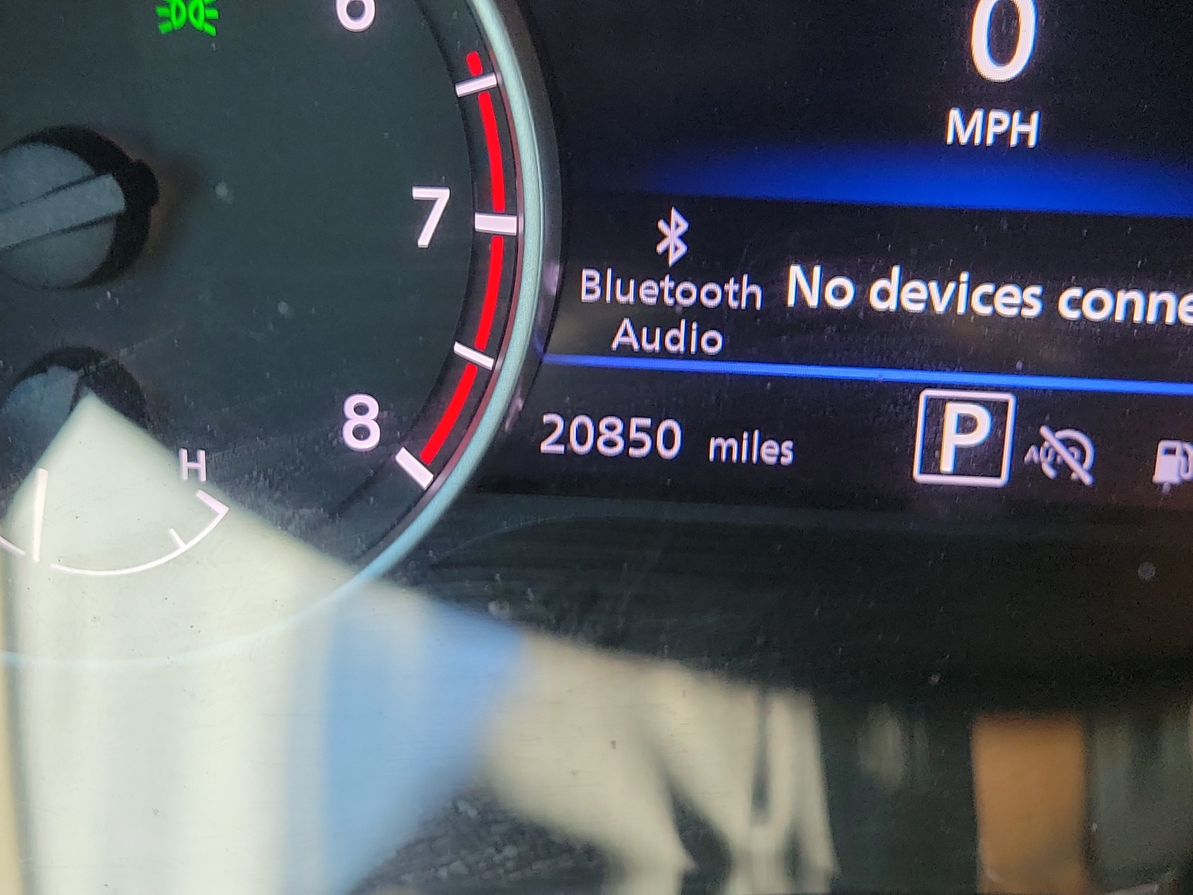 Certified 2025 Nissan Sentra SR FWD image 26