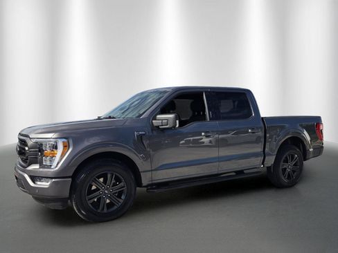 Used 2021 Ford F150 XLT w/ Equipment Group 302A High RWD image 3