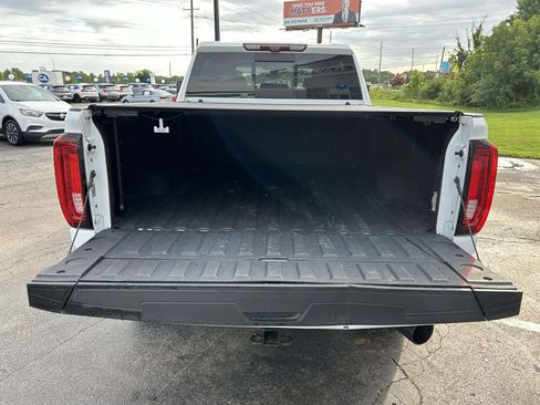 Used 2021 GMC Sierra 2500 AT4 w/ AT4 Premium Plus Package AWD/4WD image 18