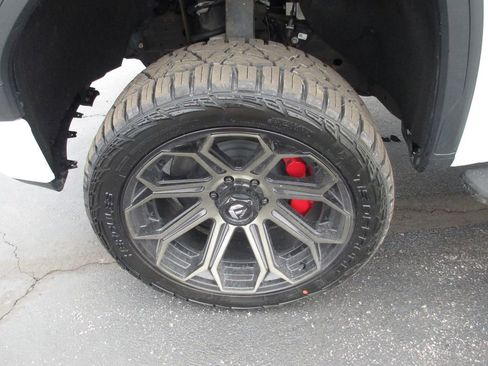 Used 2021 GMC Sierra 1500 AT4 w/ AT4 Premium Package image 15