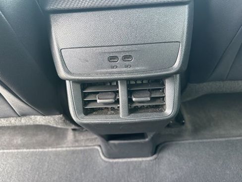 Used 2025 Chevrolet Equinox LT w/ Convenience Package II image 39