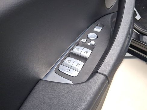 Certified 2023 BMW X4 M40i w/ Premium Package image 22