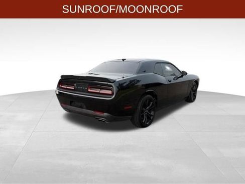 Used 2018 Dodge Challenger R/T Plus RWD image 7