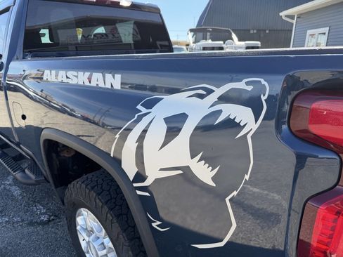 Used 2020 Chevrolet Silverado 2500 LT AWD/4WD image 42