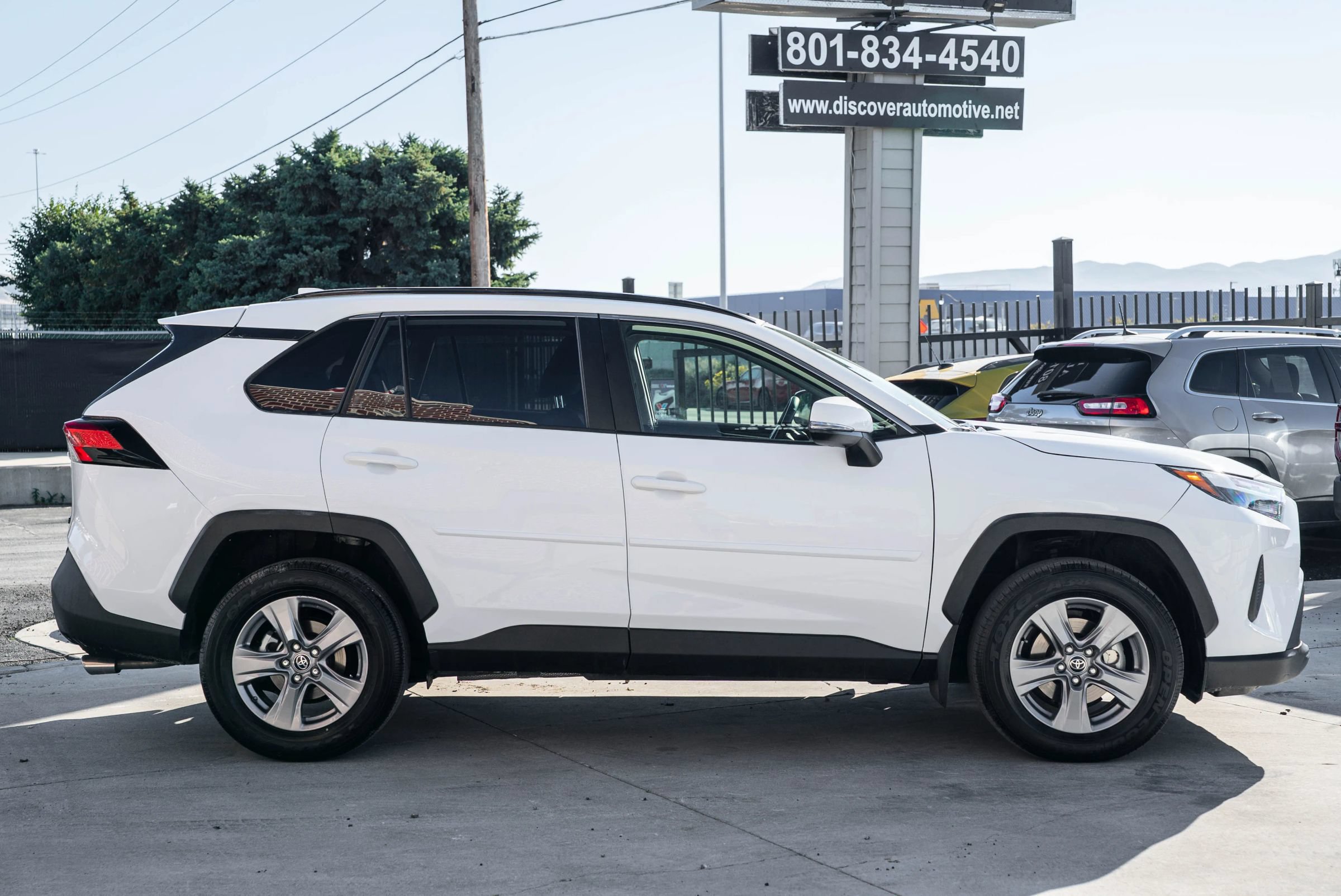 Used 2024 Toyota RAV4 XLE w/ Convenience Package AWD/4WD image 11