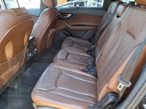 Used 2017 Audi Q7 3.0T Premium Plus image 9