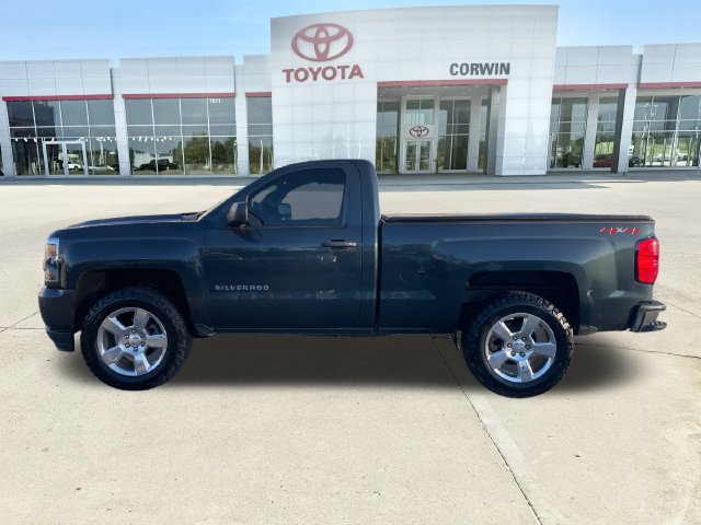 Used 2018 Chevrolet Silverado 1500 W/T w/ WT Convenience Package AWD/4WD image 2