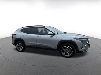 Used 2025 Chevrolet Trax LT video 2