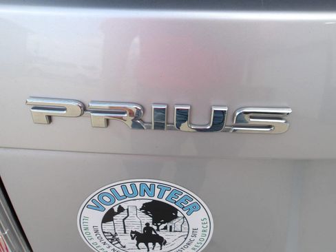 Used 2015 Toyota Prius Two image 35