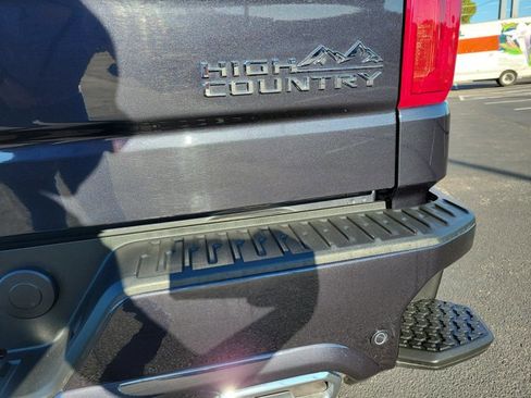 Used 2023 Chevrolet Silverado 1500 High Country w/ Technology Package image 30
