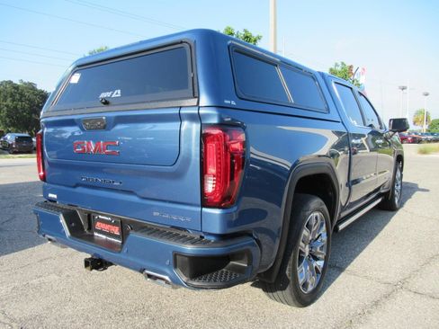 Used 2025 GMC Sierra 1500 Denali w/ Denali Reserve Package AWD/4WD image 7