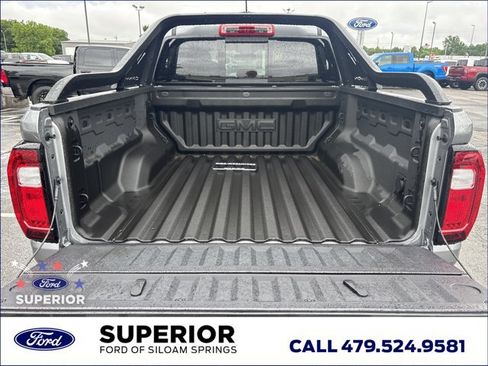 Used 2025 GMC Canyon AT4 w/ Nightfall Edition AWD/4WD image 7