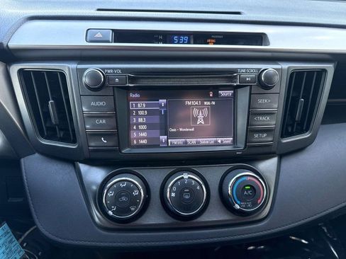 Used 2014 Toyota RAV4 LE image 25
