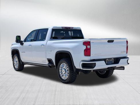 Certified 2022 Chevrolet Silverado 2500 High Country w/ Z71 Off-Road Package AWD/4WD image 4