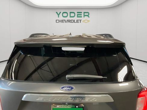 Used 2020 Ford Explorer XLT w/ Equipment Group 202A AWD/4WD image 57