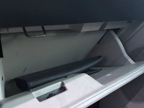 Used 2011 Dodge Grand Caravan Crew image 27