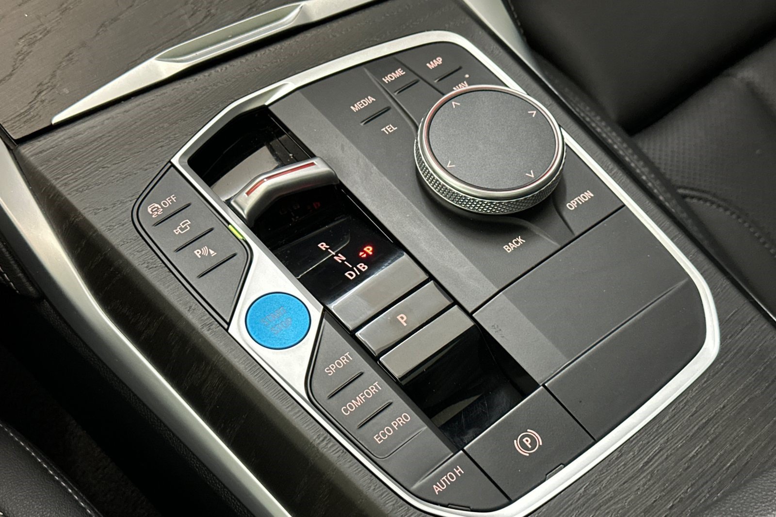Used 2023 BMW i4 eDrive40 w/ M Sport Package RWD image 17
