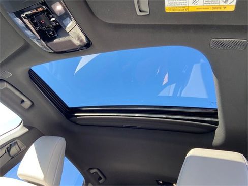 Used 2023 Lexus RX 350 Premium image 16