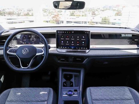 New 2025 Volkswagen Tiguan S FWD image 12