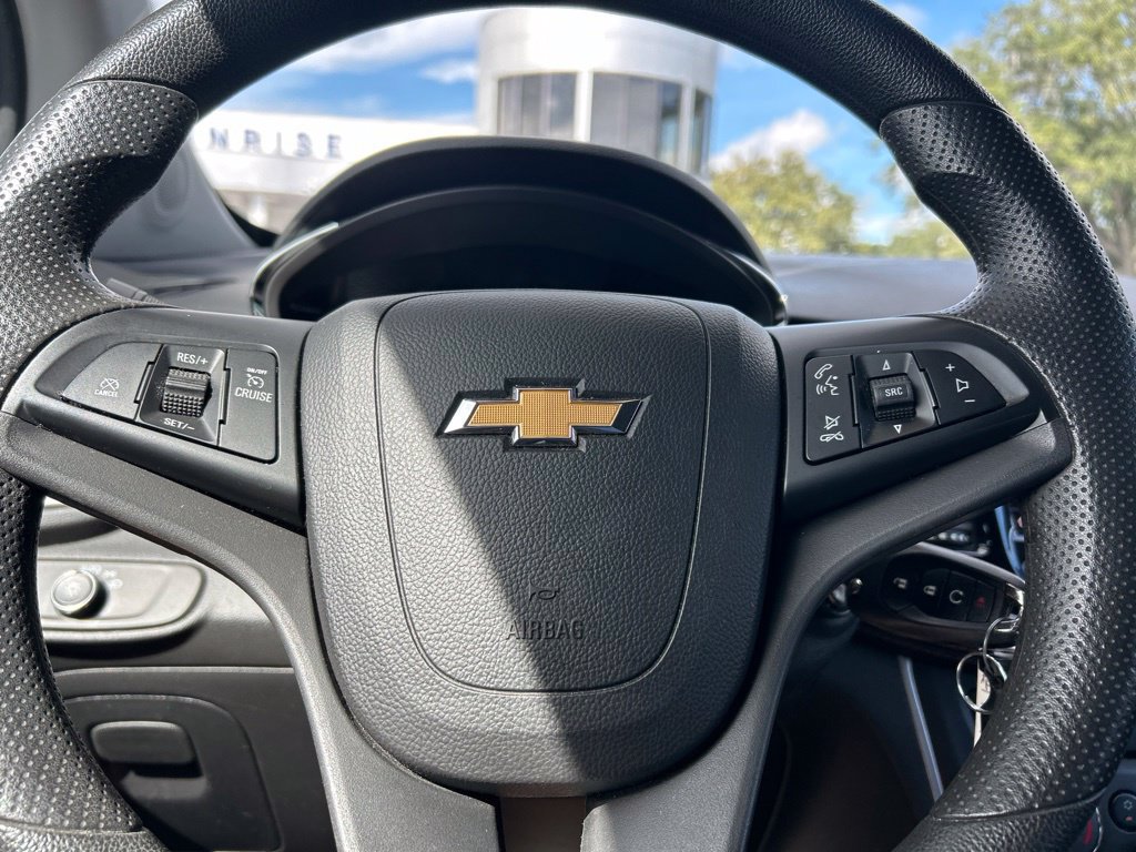 Used 2022 Chevrolet Trax LT AWD/4WD image 23