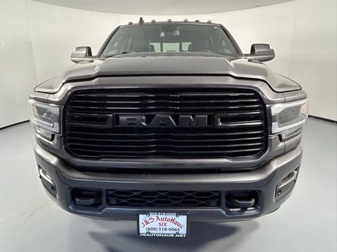Used 2022 RAM 3500 Laramie AWD/4WD image 2