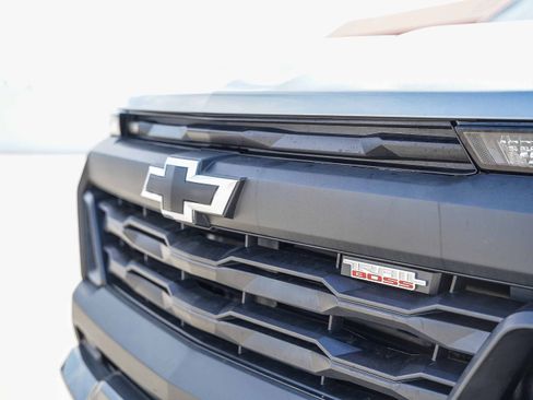 Used 2025 Chevrolet Colorado Trail Boss image 6