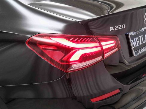 Used 2022 Mercedes-Benz A 220 image 7