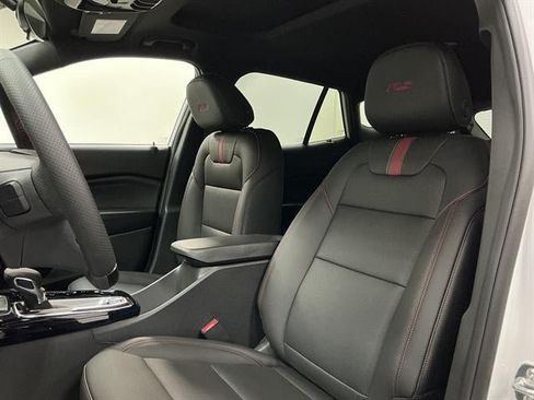 New 2026 Chevrolet Trax RS w/ Sunroof Package FWD image 9