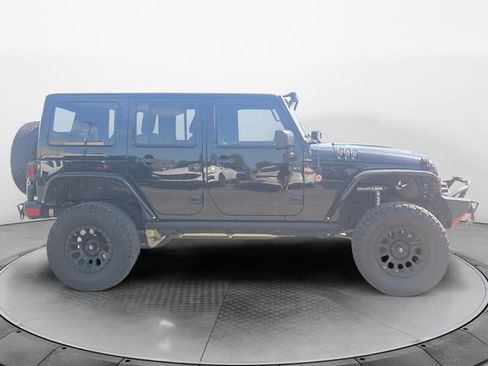 Used 2017 Jeep Wrangler Unlimited Rubicon w/ Cold Weather Group image 6