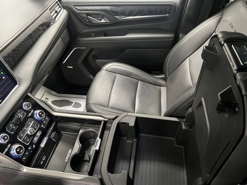 Used 2023 GMC Yukon Denali AWD/4WD image 37