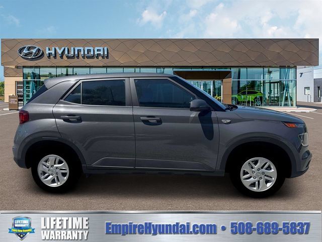 New 2026 Hyundai Venue SE FWD image 9