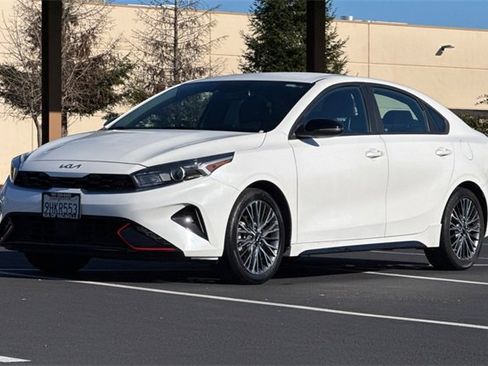 Certified 2023 Kia Forte GT-Line image 10