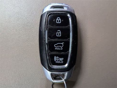 Used 2020 Hyundai Santa Fe Limited image 38