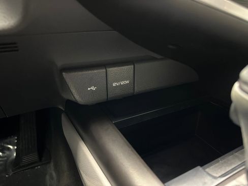 Used 2023 Toyota Camry SE FWD image 63