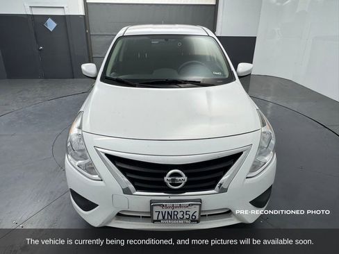 Used 2016 Nissan Versa SV FWD image 8