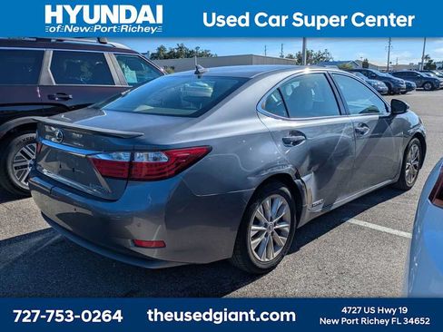 Used 2013 Lexus ES 300h w/ Premium Pkg FWD image 2