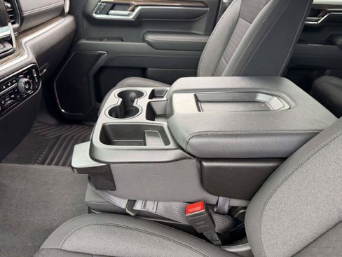 Used 2024 Chevrolet Silverado 1500 LT AWD/4WD image 19